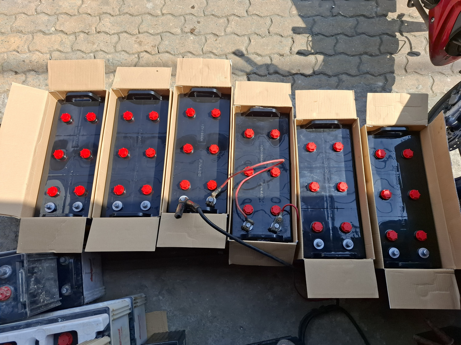 Đại Lý Ắc Quy Tại Bến Tre: Công Tâm - Cứu Hộ Bình Tận Nơi 24/7