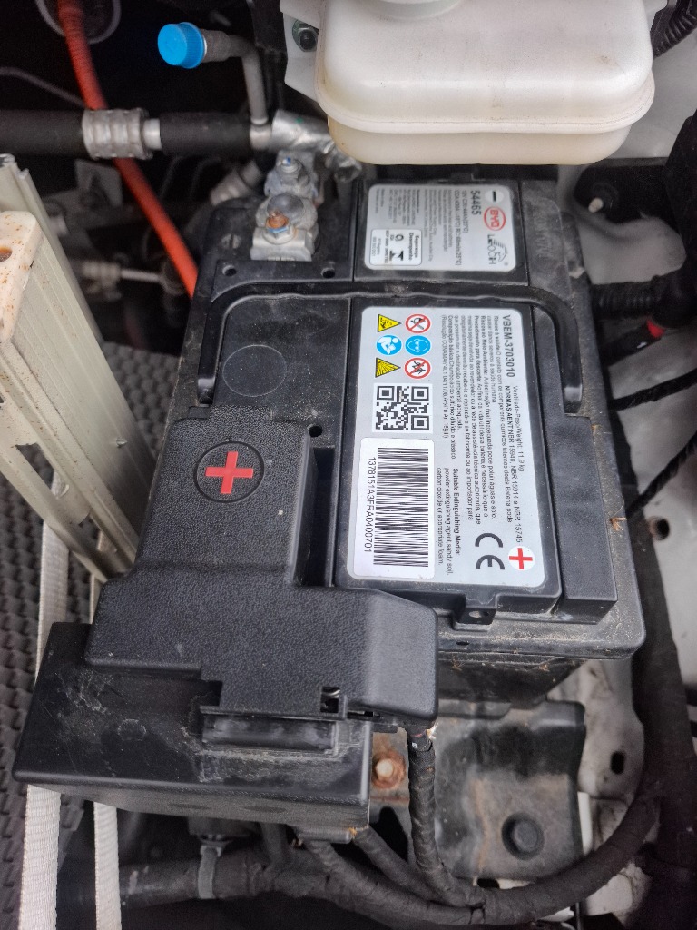 Bình ắc quy 12V theo xe điện BYD Atto 2 Leoch 54465 VBEM-3703010