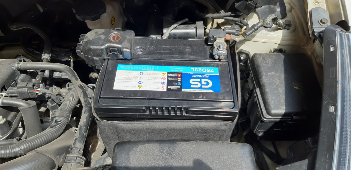 Thay bình ắc quy Kia Rio