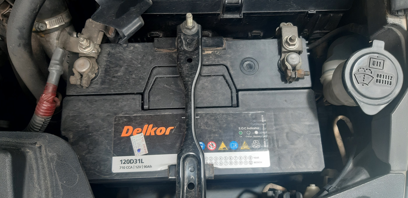 Ắc quy Land Cruiser máy dầu động cơ V8