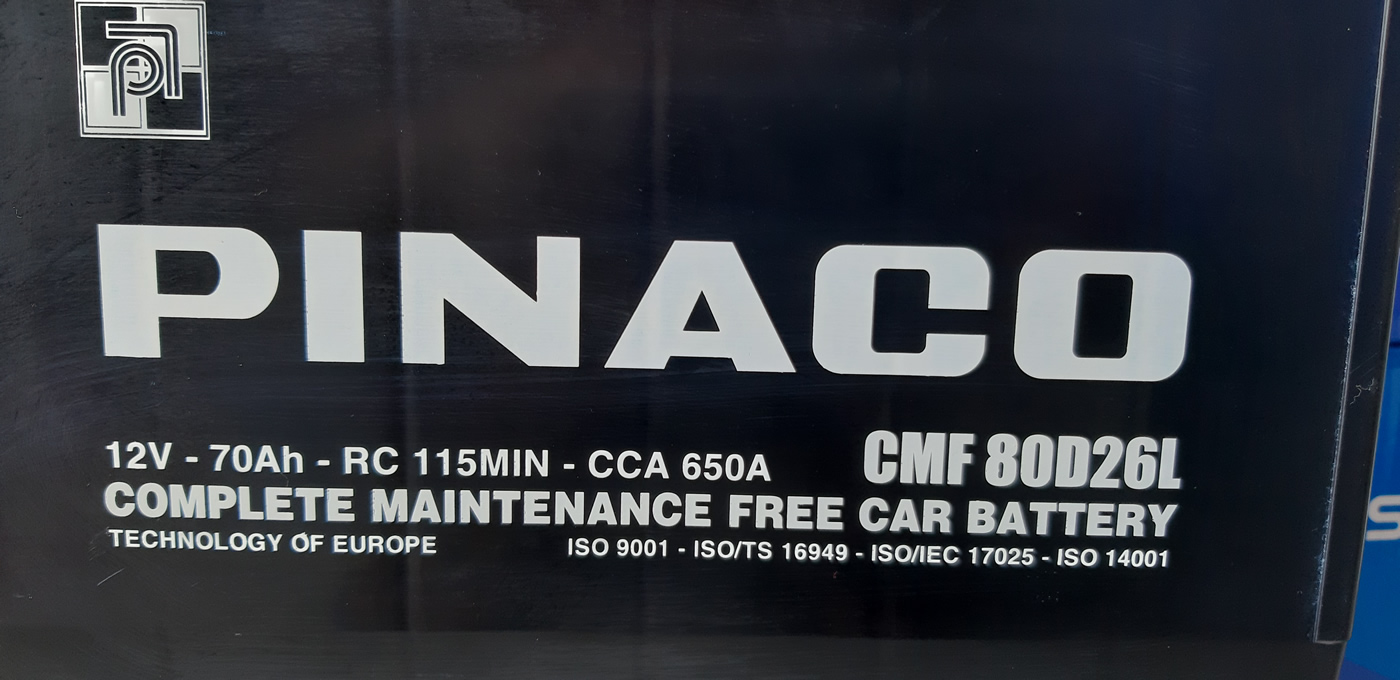 Thay bình ắc quy Kia Rondo