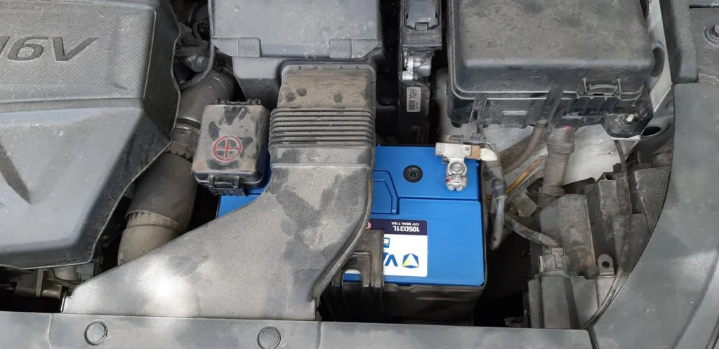 Thay bình ắc quy Kia Sedona 105d31L